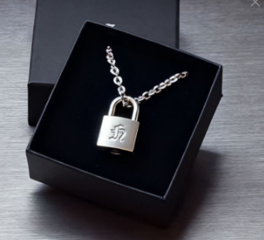 Smooth Matte Finish Metal Lock – Men Accessories Collection Bewertung und Preis